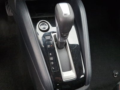 2024 Nissan Versa 1.6 SR