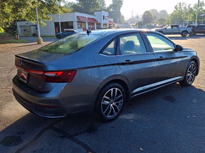 2025 Volkswagen Jetta 1.5T SE