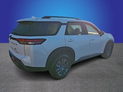 2024 Nissan Pathfinder SV
