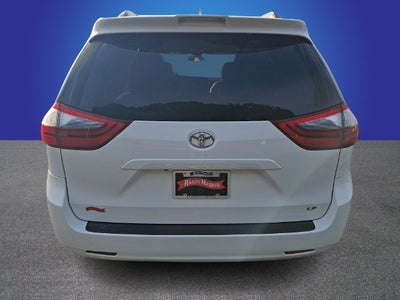 2020 Toyota Sienna LE 8 Passenger