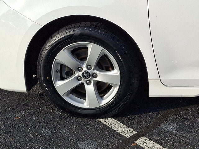 2020 Toyota Sienna LE 8 Passenger