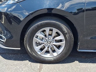 2024 Toyota Sienna XLE 8 Passenger