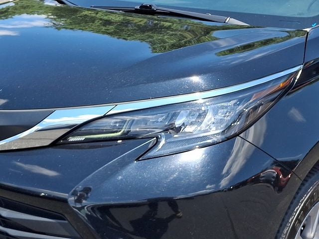 2024 Toyota Sienna XLE 8 Passenger