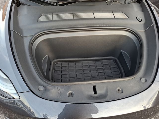 2024 Tesla Model Y Performance