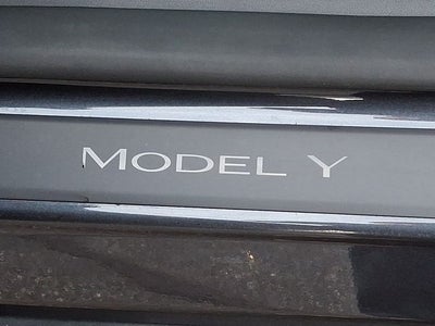 2024 Tesla Model Y Performance