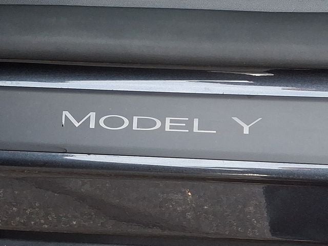 2024 Tesla Model Y Performance