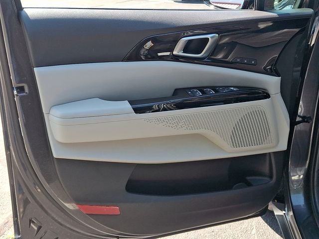 2023 Kia Carnival SX
