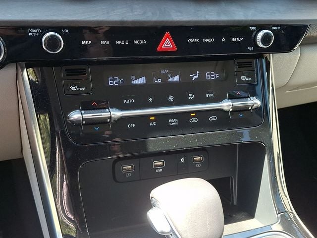 2023 Kia Carnival SX