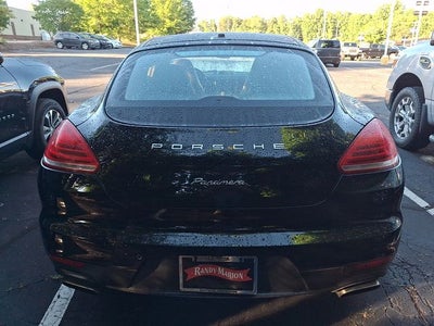 2016 Porsche Panamera Edition