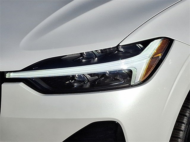 2025 Volvo XC60 B5 Core