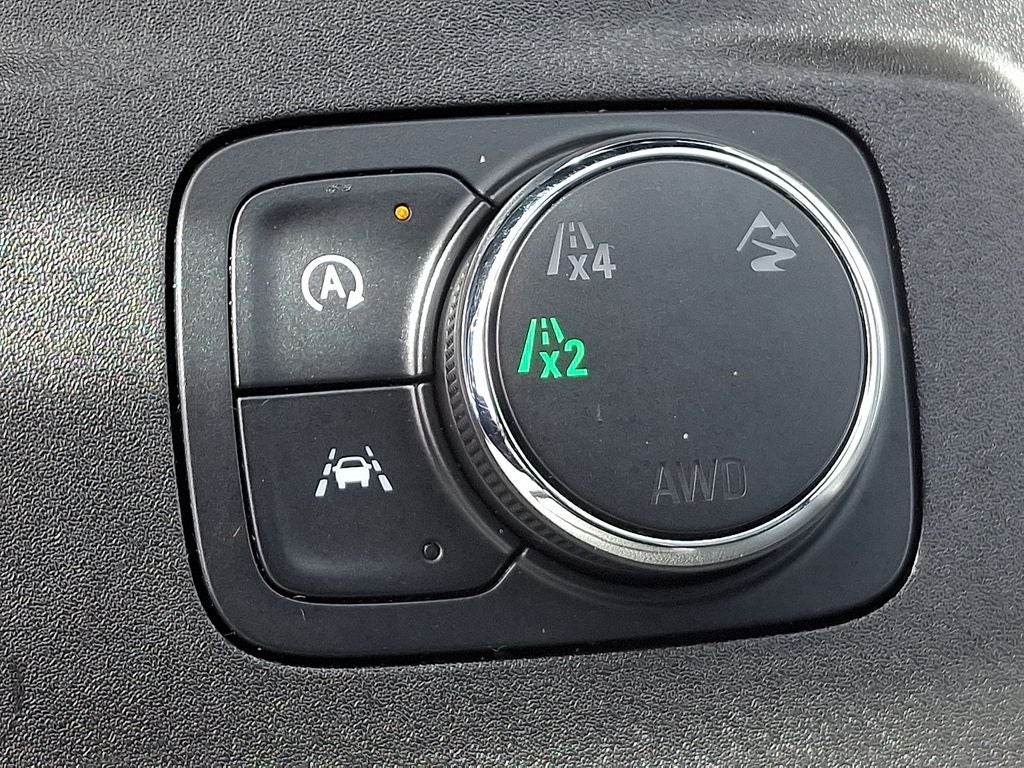 2022 Chevrolet Traverse LT Leather