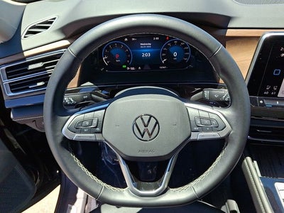 2025 Volkswagen Atlas 2.0T SE w/Technology