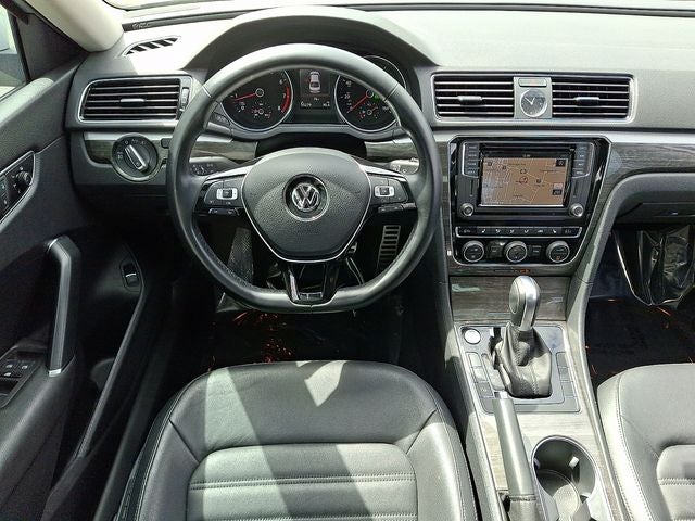 2017 Volkswagen Passat SEL Premium