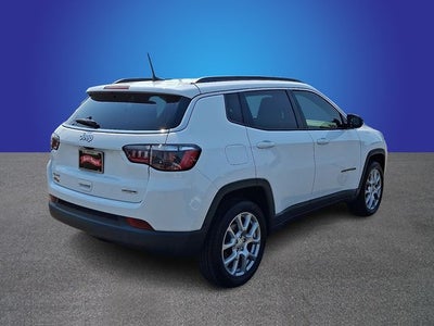 2023 Jeep Compass Latitude Lux