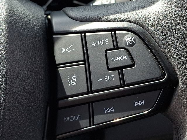 2024 Toyota Sienna LE 8 Passenger