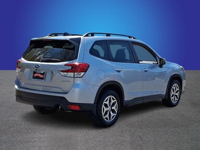 2024 Subaru Forester Premium