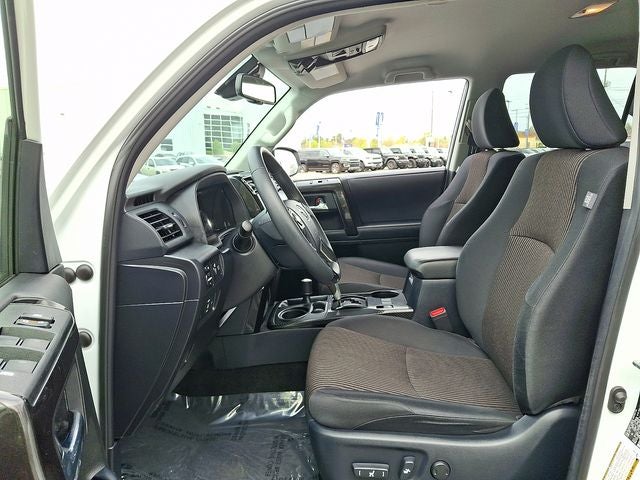 2024 Toyota 4Runner TRD Off-Road