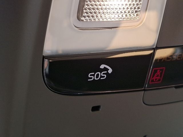 2023 Volvo XC60 B6 Ultimate Bright Theme