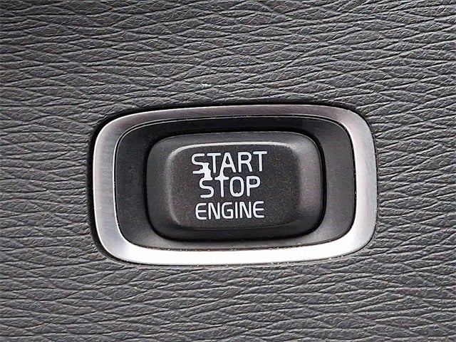 2016 Volvo V60 Cross Country T5