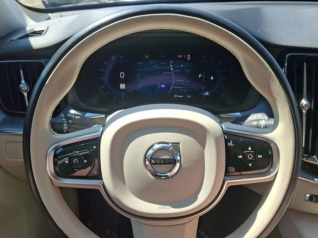 2023 Volvo XC60 B5 Core
