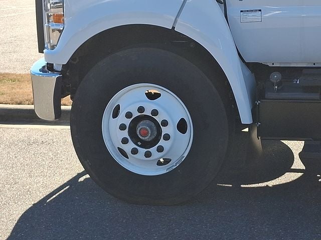 2023 Ford F-650SD Base
