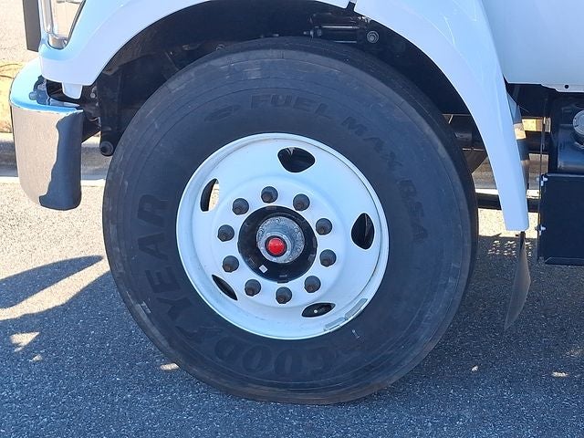 2023 Ford F-650SD Base