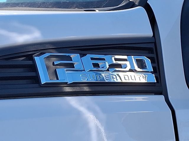 2023 Ford F-650SD Base