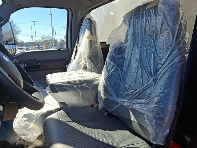 2023 Ford F-650SD Base