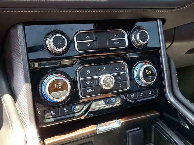 2024 GMC Yukon Denali Ultimate