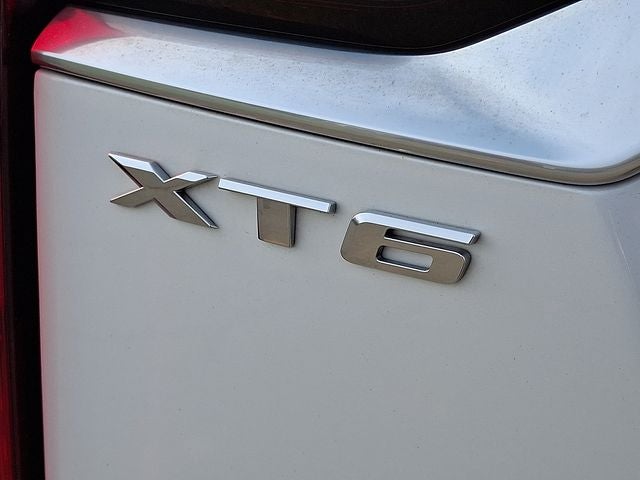 2023 Cadillac XT6 Luxury