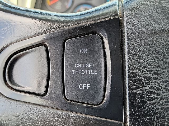 2018 International 4300 26FT BOX