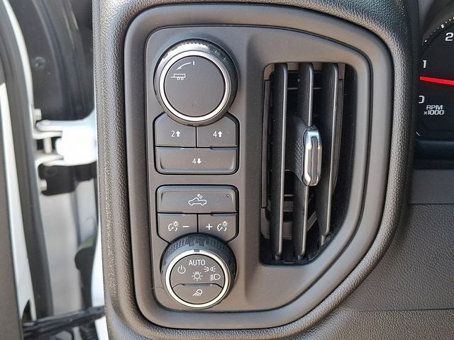 2023 Chevrolet Silverado 2500HD Custom