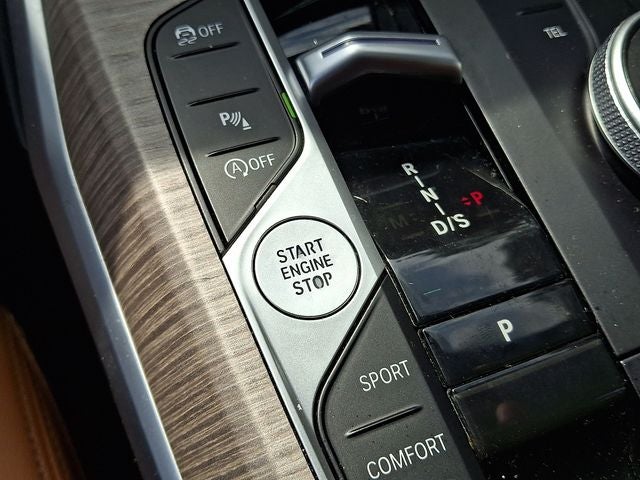 2025 BMW 3 Series 330i