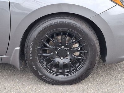 2022 Nissan Versa 1.6 SR