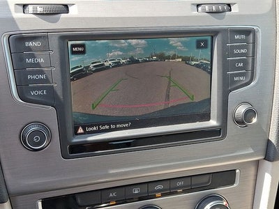 2017 Volkswagen Golf TSI S 4-Door