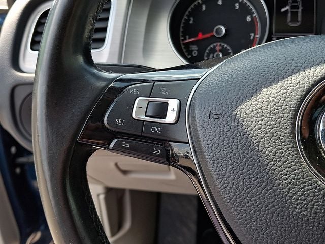 2017 Volkswagen Golf TSI S 4-Door