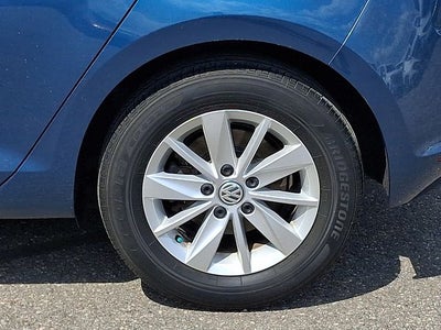 2017 Volkswagen Golf TSI S 4-Door