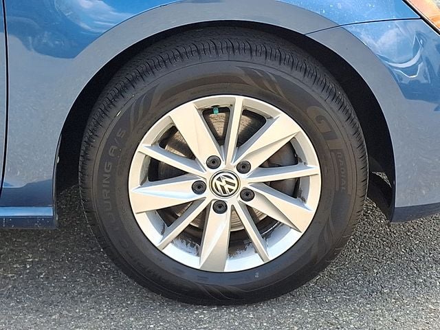 2017 Volkswagen Golf TSI S 4-Door