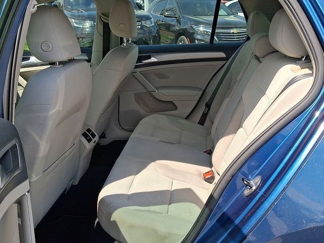 2017 Volkswagen Golf TSI S 4-Door