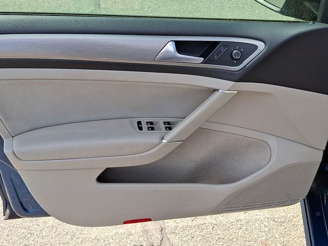 2017 Volkswagen Golf TSI S 4-Door