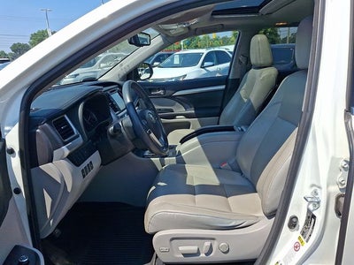 2016 Toyota Highlander XLE V6