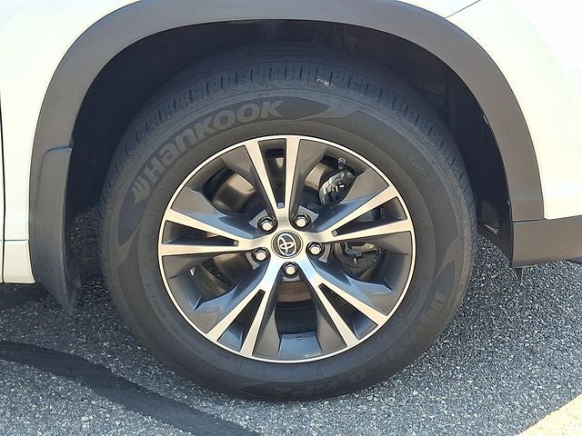 2016 Toyota Highlander XLE V6