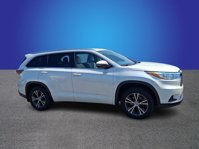2016 Toyota Highlander XLE V6