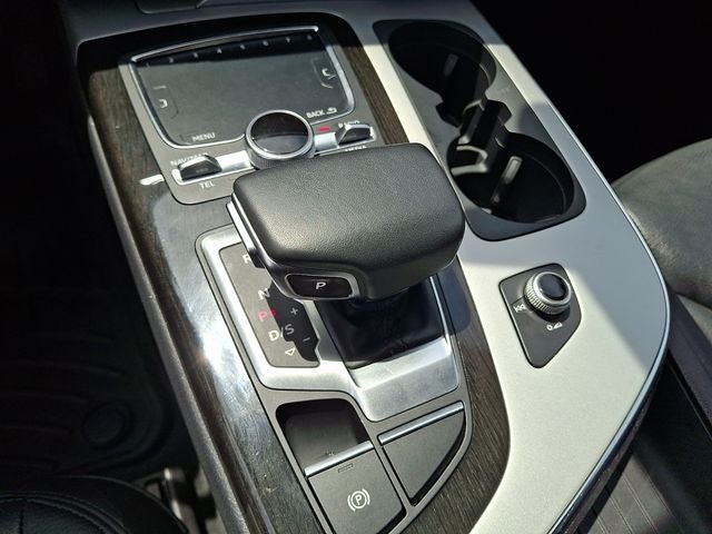 2019 Audi Q7 45 Premium Plus quattro