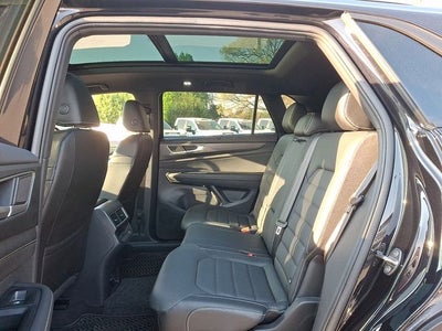 2025 Volkswagen Atlas Cross Sport 2.0T SEL R-Line Black