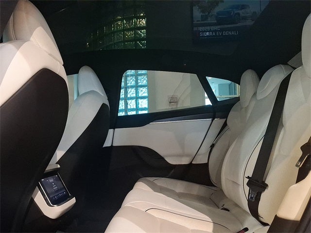 2022 Tesla Model S Plaid