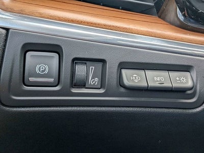 2017 Cadillac XT5 Platinum