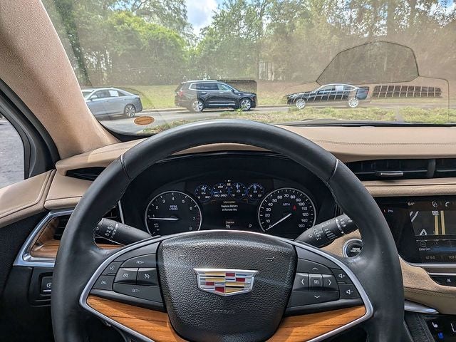 2017 Cadillac XT5 Platinum
