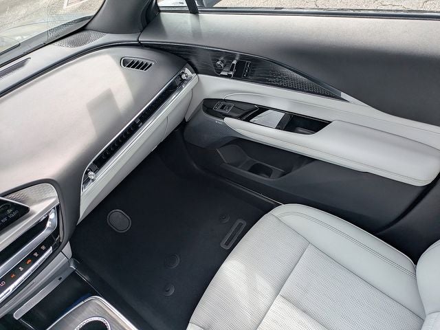 2023 Cadillac LYRIQ Luxury