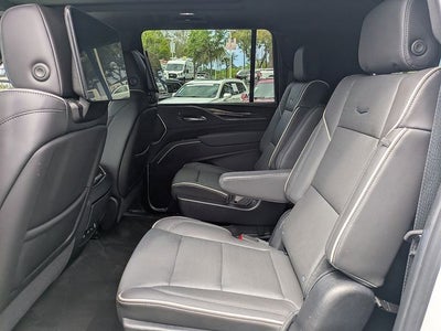 2023 Cadillac Escalade ESV Premium